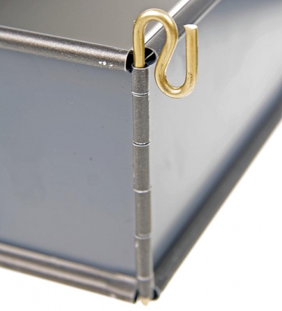 Preview: Terrinen-Form, Metall, antihaft, 30cm lang, 7cm breit, 8,5 cm hoch, 1 St