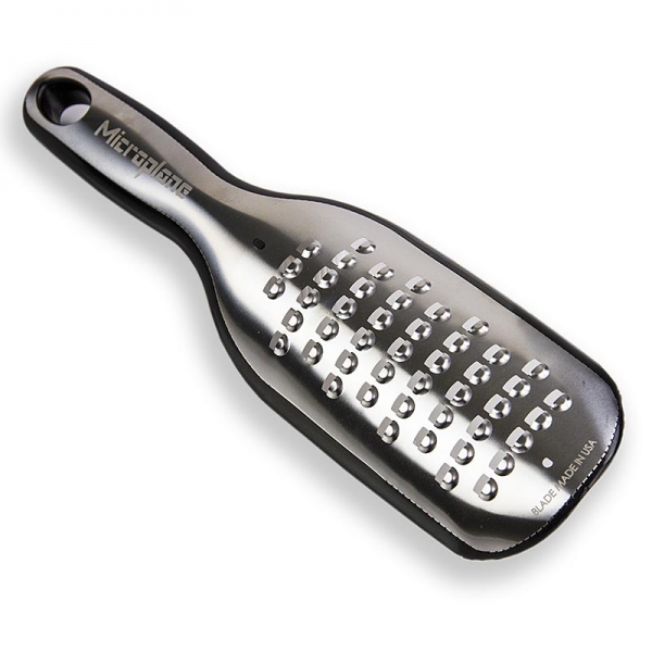 Elite Serie - extra grobe Reibe mit Auffangbehälter, Griff schwarz/soft-touch, 1 St