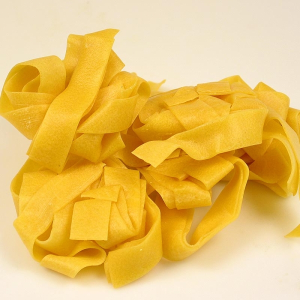 Frische Pappardelle mit Ei, Bandnudel, 20mm, Sassella, 500g